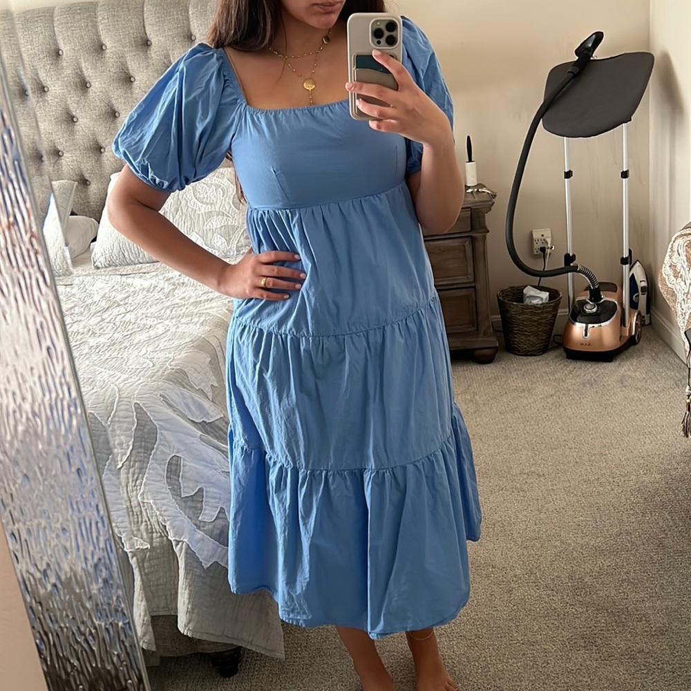 SIM & SAM Blue Square-Neck Tiered Midi Dress - Size M